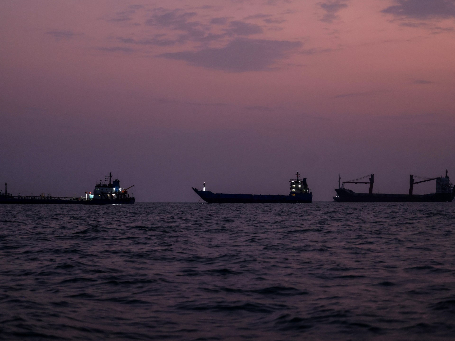 Why do Iran's oil ‘intermediaries' owe the government billions?